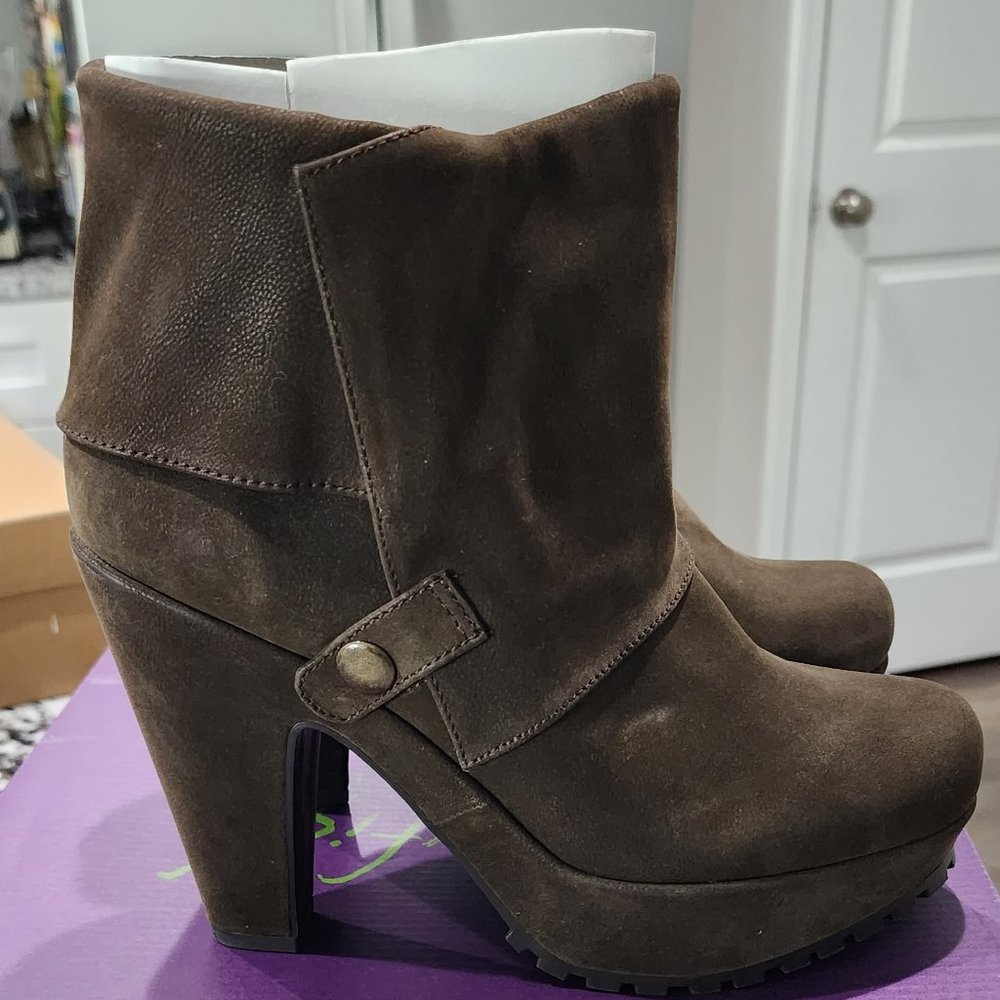 ***SOLD***  Blowfish booties